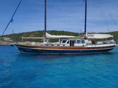 gulet-kaya-guneri-i_0003-1