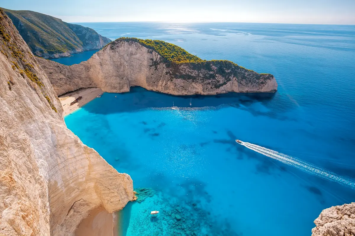 private_yacht_charter_greece