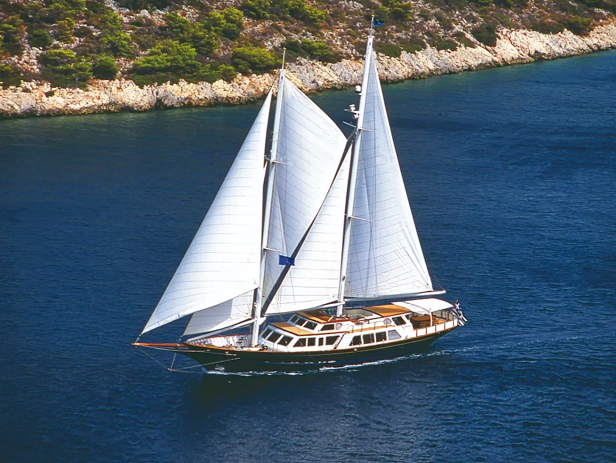 yacht_rental_in_greece