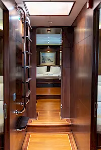contact-yachts-casa-dell-arte_0002