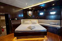contact-yachts-casa-dell-arte_0018