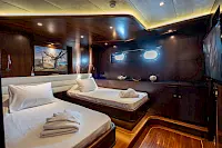contact-yachts-casa-dell-arte_0021