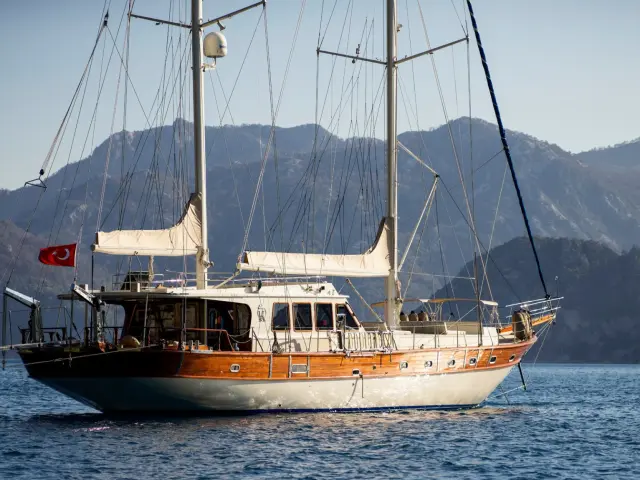 kaftan_-_exterior_10