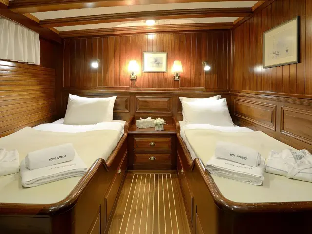 contact-yachts-ecce-navigo-047