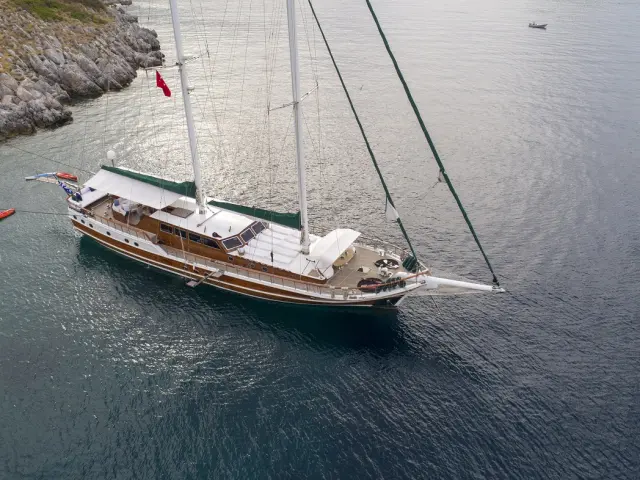 contact-yachts-ecce-navigo-056