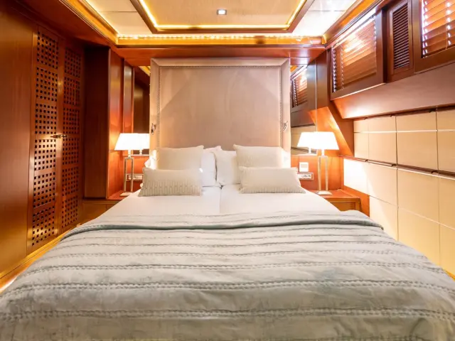 contact-yachts-daima_0002