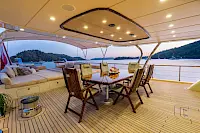 contact-yachts-daima_0003