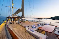 contact-yachts-daima_0005