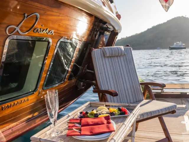 contact-yachts-daima_0014