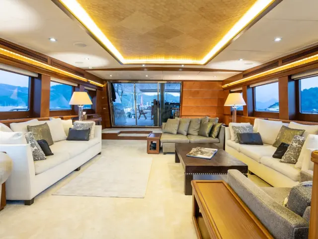 contact-yachts-daima_0015