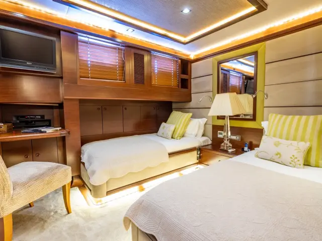 contact-yachts-daima_0021