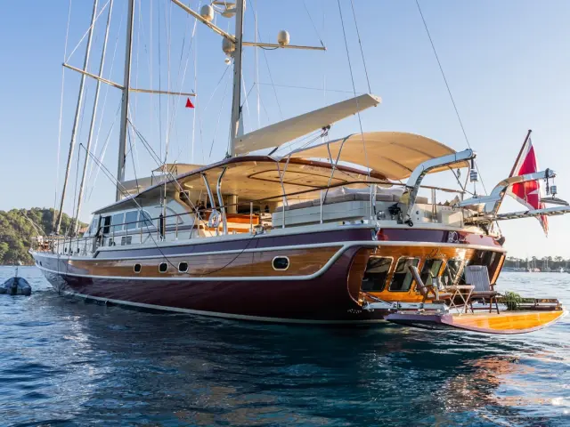 contact-yachts-daima_0023