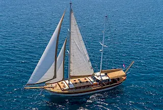 Elegant sailing experience with gulet ANGELICA in Croatia