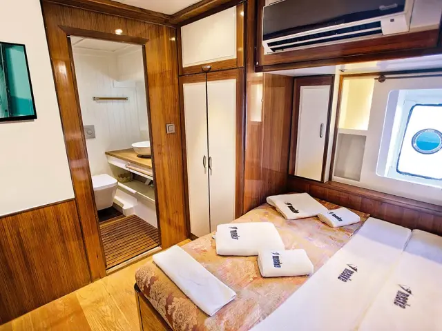MASKE II gulet for rent in Turkey for 12 people | Beautiful design, 2 Master cabins, Great crew