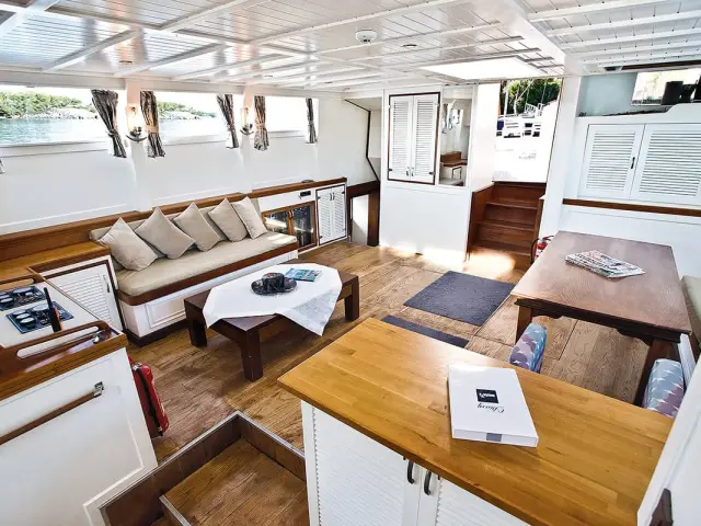 MASKE II gulet for rent in Turkey for 12 people | Beautiful design, 2 Master cabins, Great crew