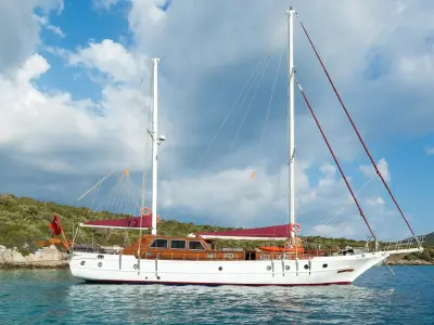 PRIMADONNA | Classic Turkish Gulet for 6 Guests | Turkish Holidays