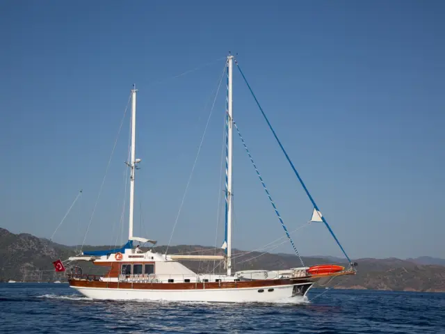 gulet-serenity-70-004