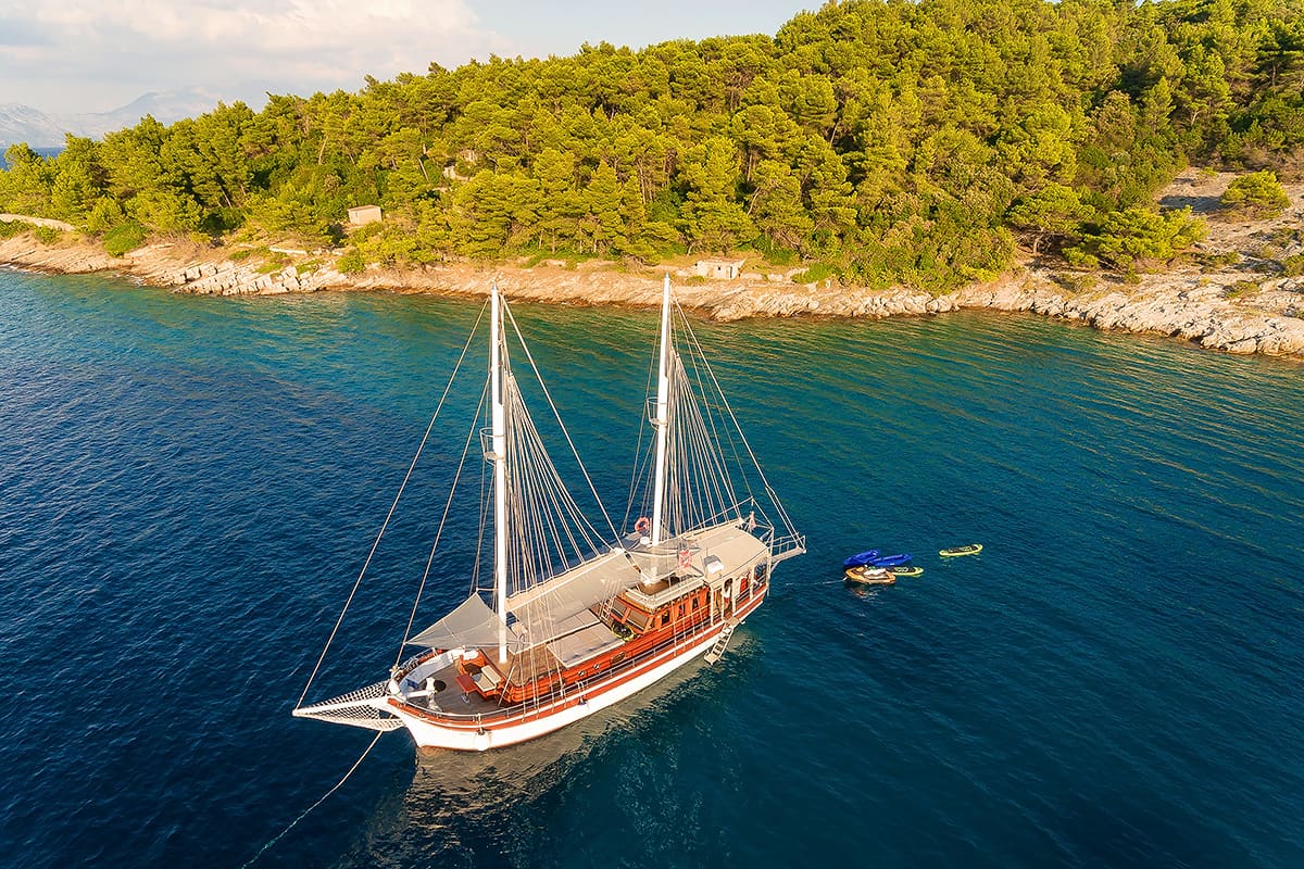 croatia yacht rental with crew