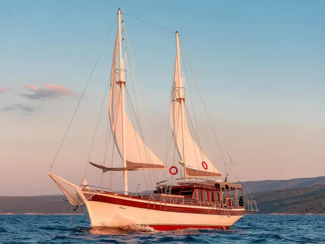 Relaxing yachting holiday with family and friends in Croatia with SLANO gulet