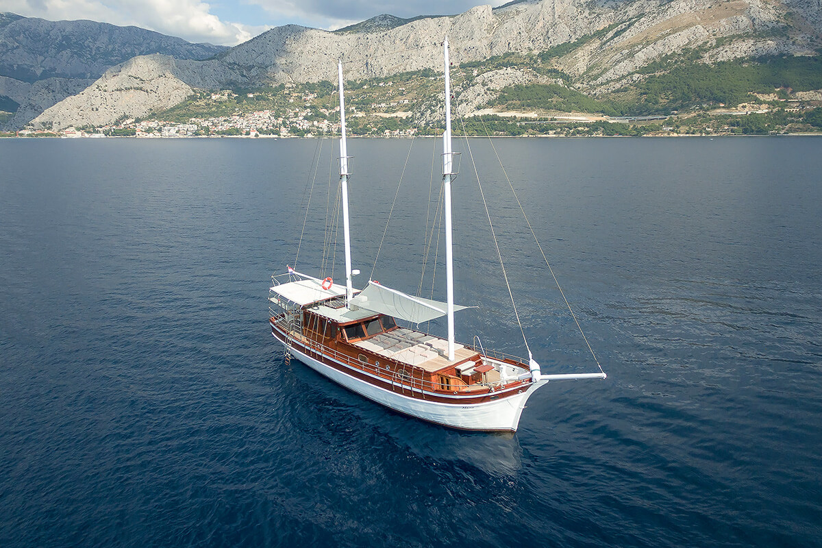 croatia yacht rental with crew