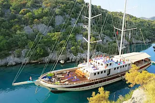 Yoga detox tour in Turkey with TERSANE 8 gulet