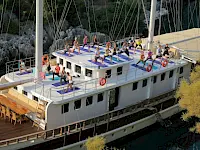 Yoga detox tour in Turkey with TERSANE 8 gulet