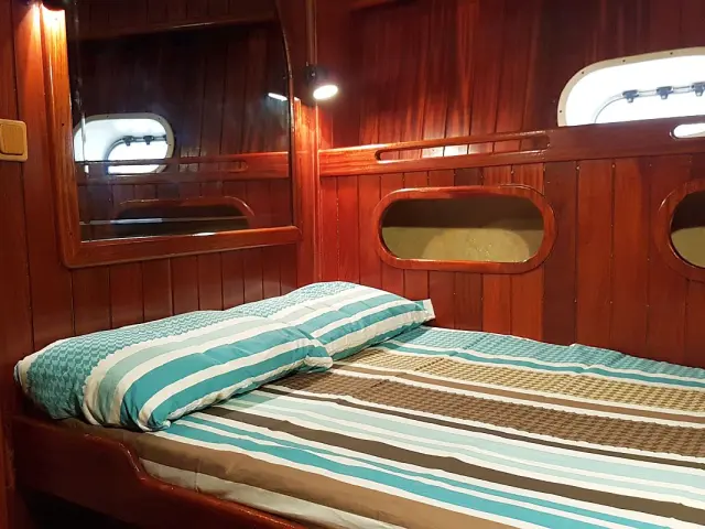 Gulet cruise Croatia yacht VITO with 6 cabins for 12 guests in Hvar