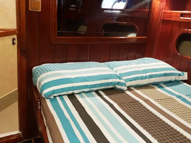 Gulet cruise Croatia yacht VITO with 6 cabins for 12 guests in Hvar