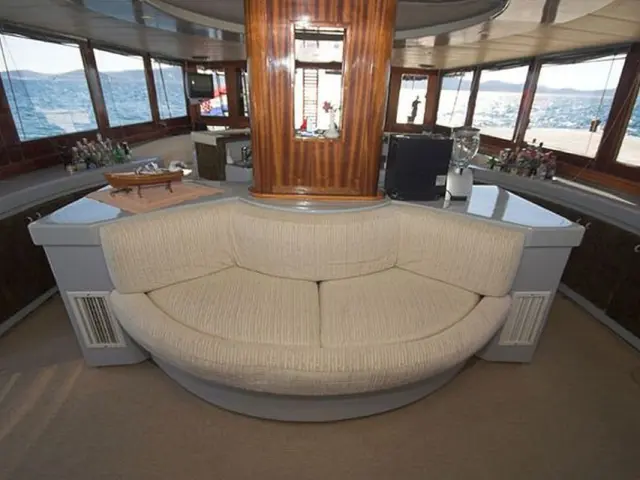 Gulet cruise Croatia yacht VITO with 6 cabins for 12 guests in Trogir