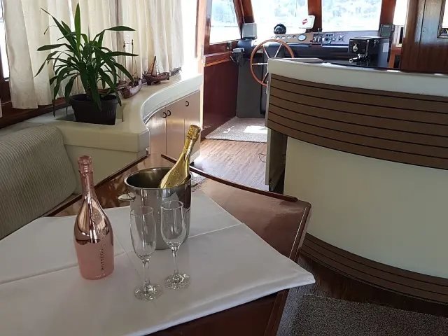 Gulet cruise Croatia yacht VITO with 6 cabins for 12 guests