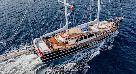 Bodrum boat charter with gulet DEA DEL MARE