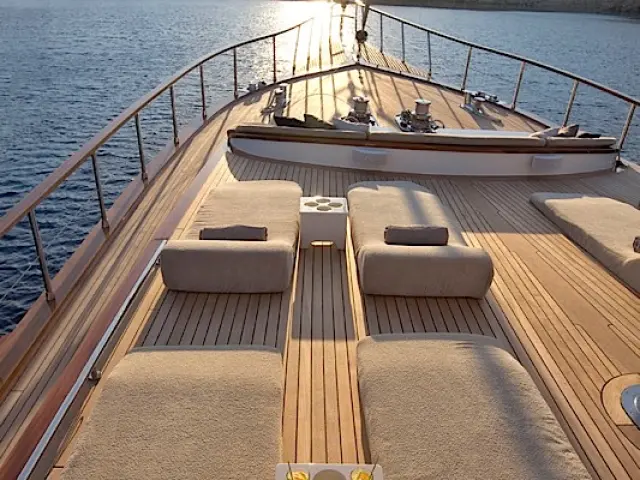 Bodrum yacht charter with gulet MISS B | Modern interior, powerful sailing