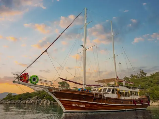 gulet-vesta-1-sevil-006