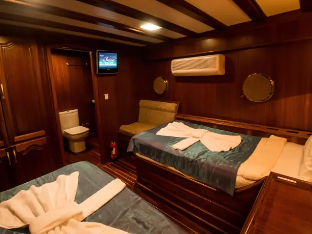 gulet-diamond-lila-002