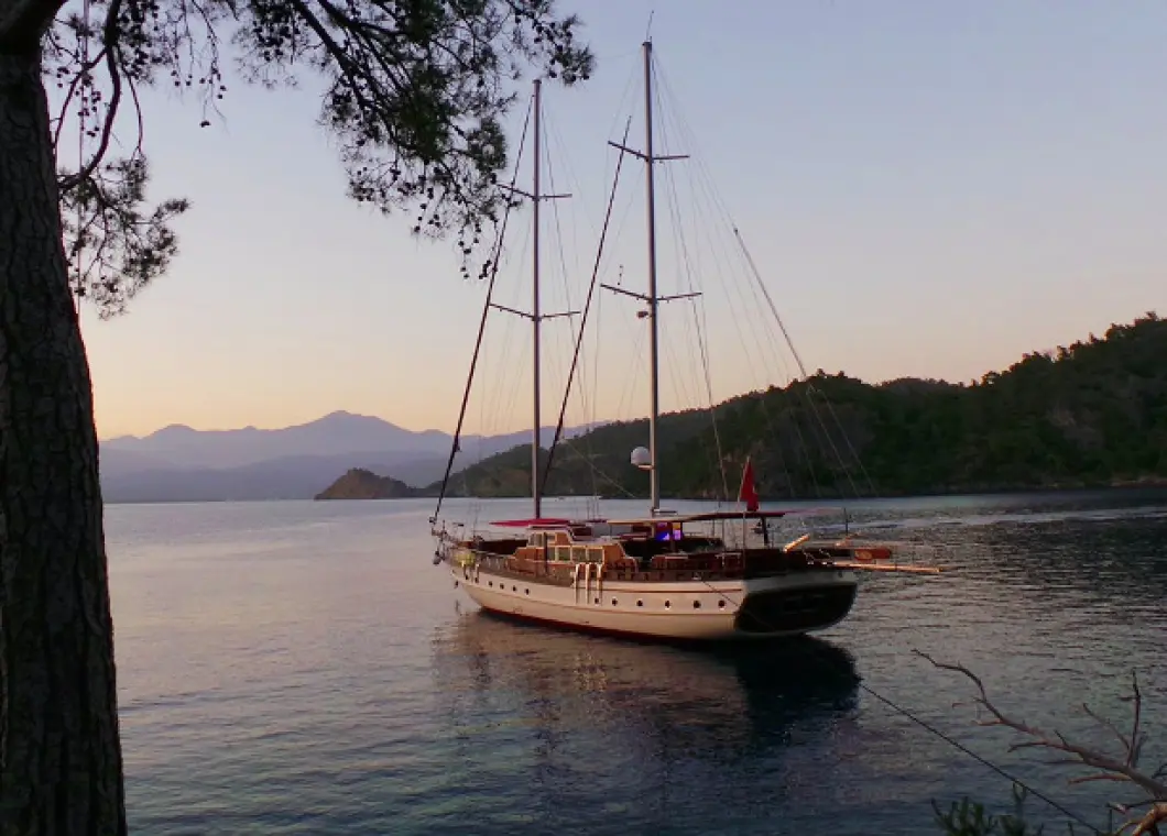 gulet-diamond-lila-003-1