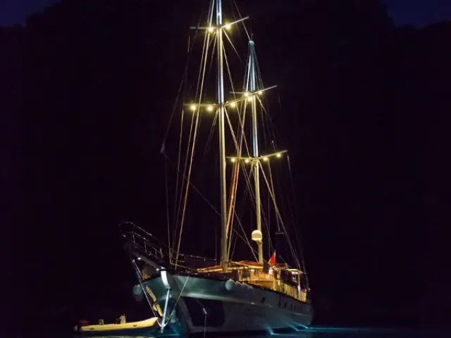 gulet-diamond-lila-007